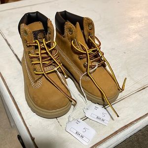 NWT timberland boot toddler size 5